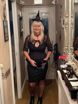 Blonde British Milf #sWLCVju8