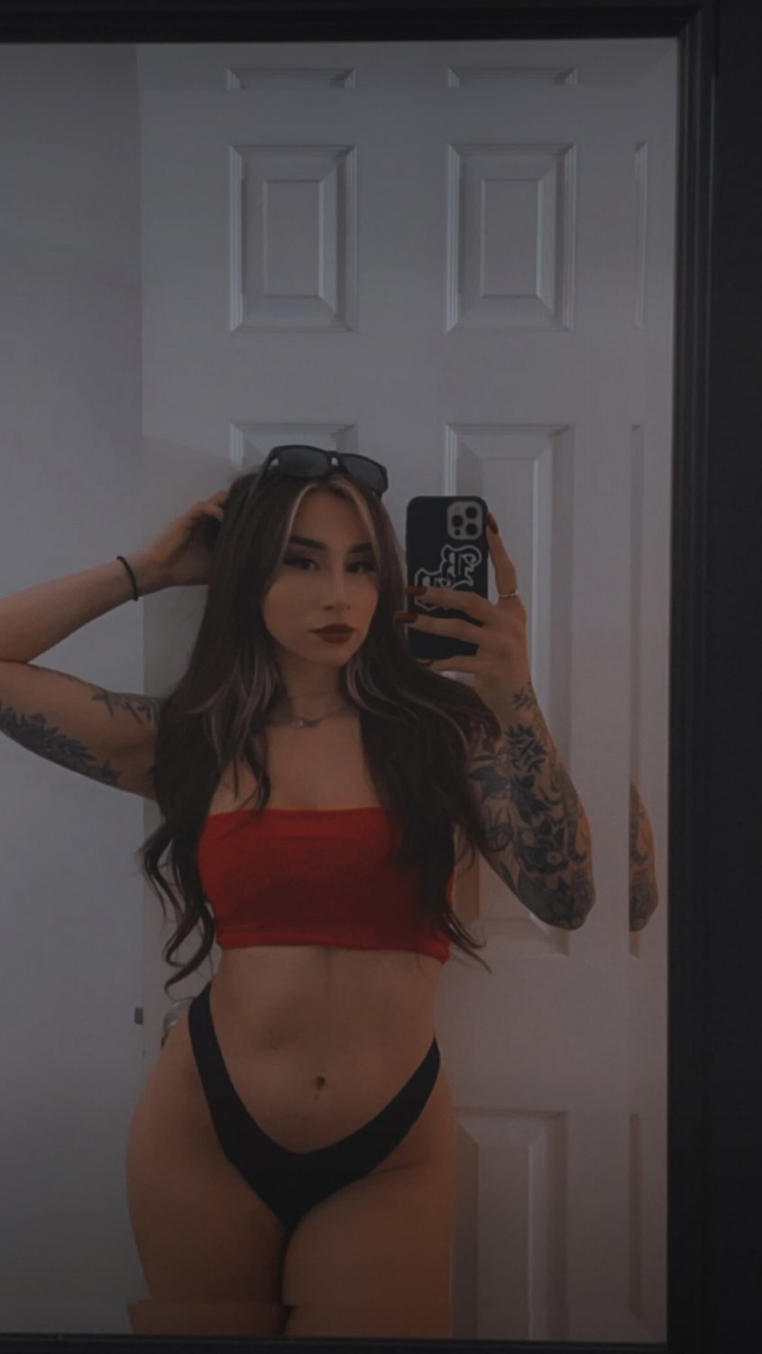 Emo Latina exposed #VRpuJog7