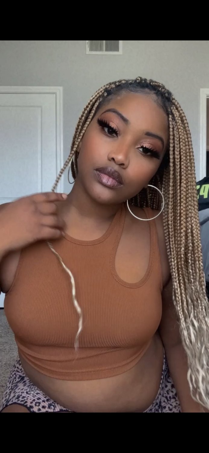 Sarasota Florida bbw slut Leanna slobbing on a dick & gettin fucked Doggystyle leaked #6Dls99dU