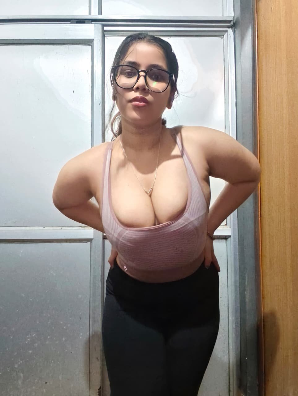 346 - Sexy Indian girl exposing herself #UccSWUgc